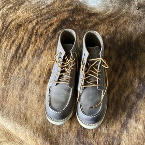 Eastland lumber up boots